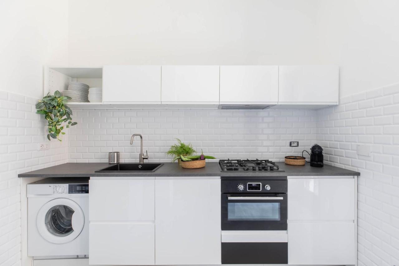 Iflat Pantheon'S Roomy And Friendly Apartment Rome Bagian luar foto