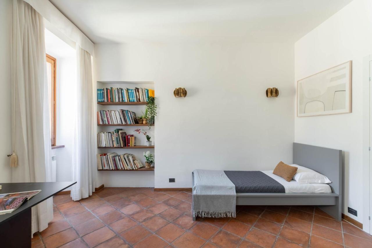 Iflat Pantheon'S Roomy And Friendly Apartment Rome Bagian luar foto