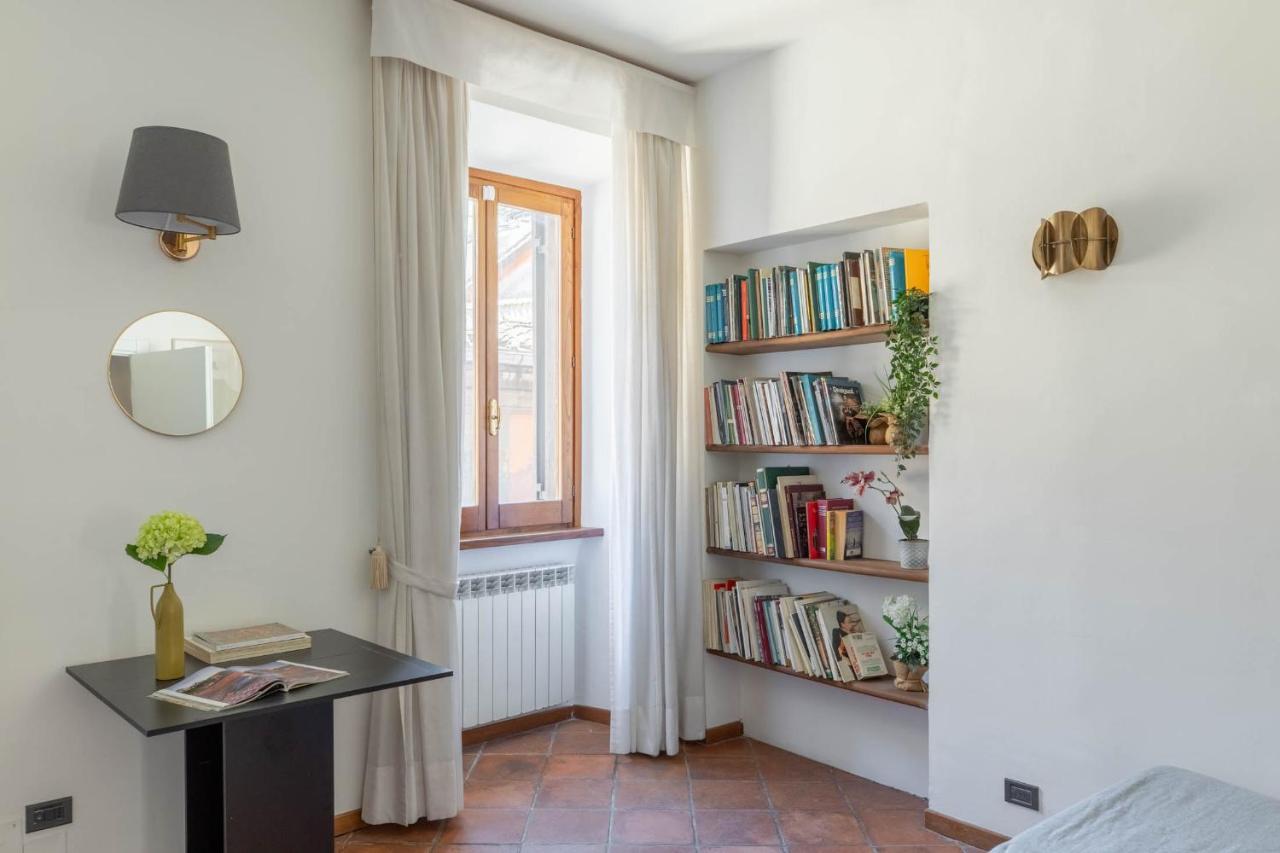 Iflat Pantheon'S Roomy And Friendly Apartment Rome Bagian luar foto