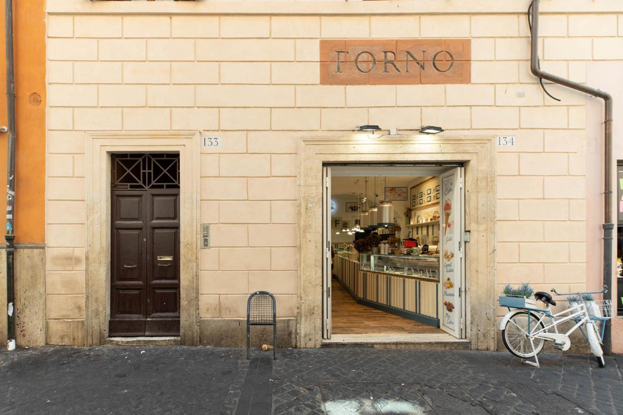 Iflat Pantheon'S Roomy And Friendly Apartment Rome Bagian luar foto