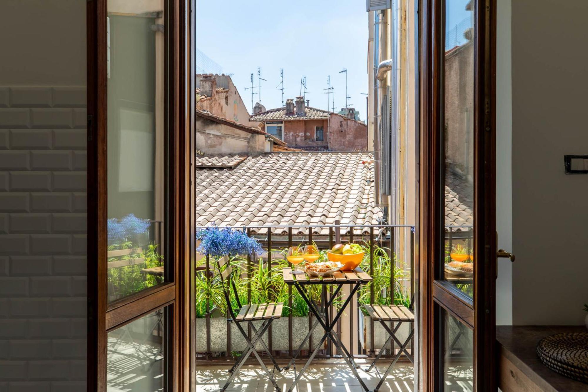 Iflat Pantheon'S Roomy And Friendly Apartment Rome Bagian luar foto